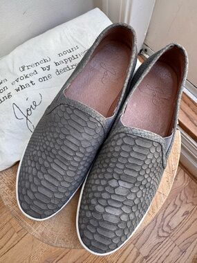 Joie Kidmore Gray/Taupe Snakeskin Textured Slip-On Loafers